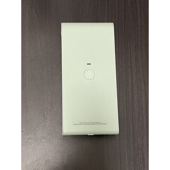 Tech Candy - UV Sanitizer Portable Disinfectant Device & Charging Cord, Lt. Mint - Picture 2 of 3